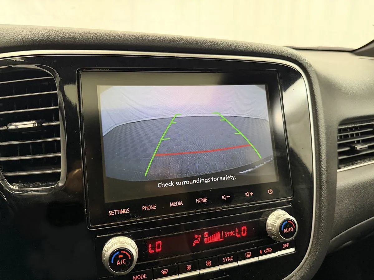 Used 2020 Mitsubishi Outlander SEL FWD image 12