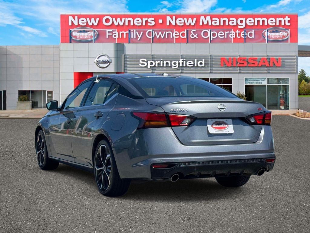 Used 2023 Nissan Altima 2.5 SR FWD image 4