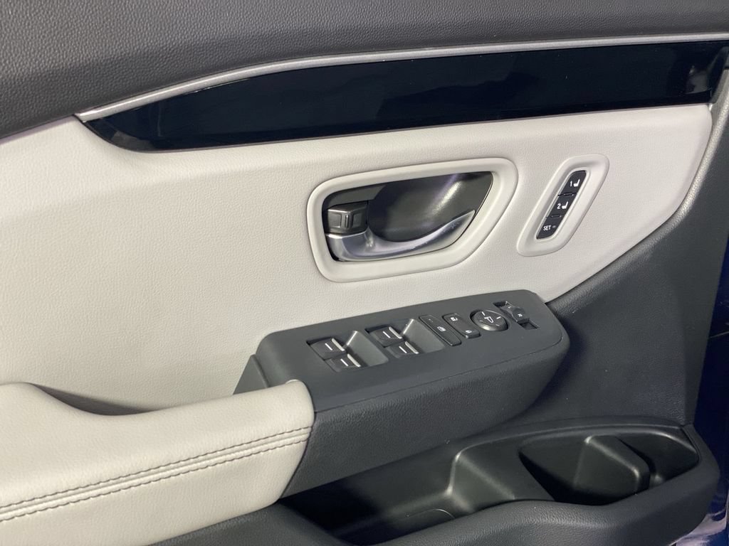 Used 2025 Honda Pilot Touring image 30