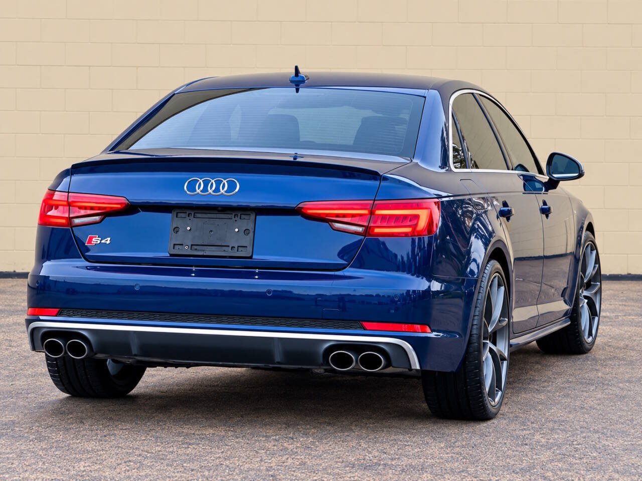 Used 2018 Audi S4 Premium Plus w/ Navigation Package AWD/4WD image 5