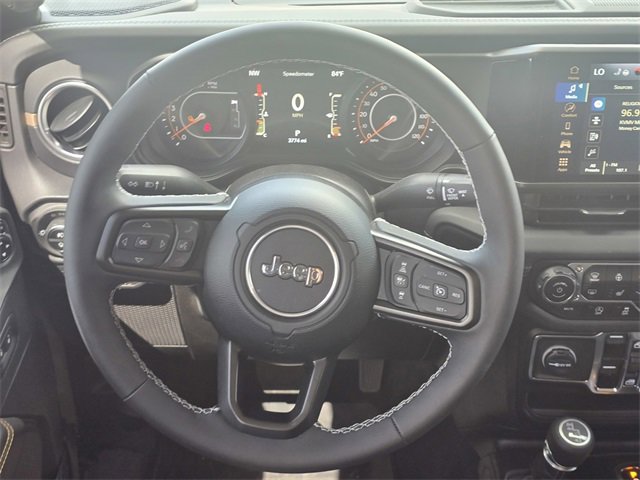 Used 2025 Jeep Gladiator Sport image 17