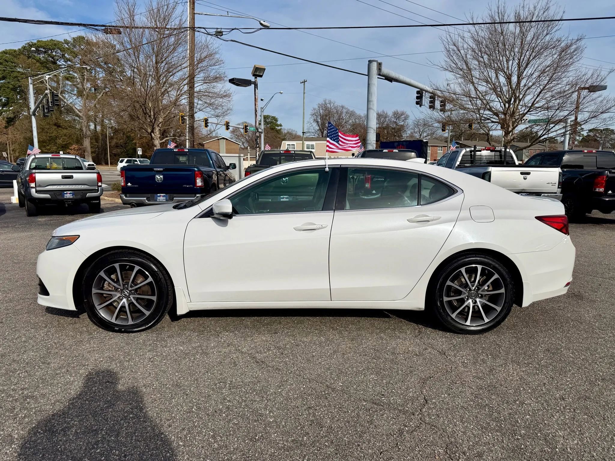 Used 2015 Acura TLX 3.5 Sedan 4D image 2
