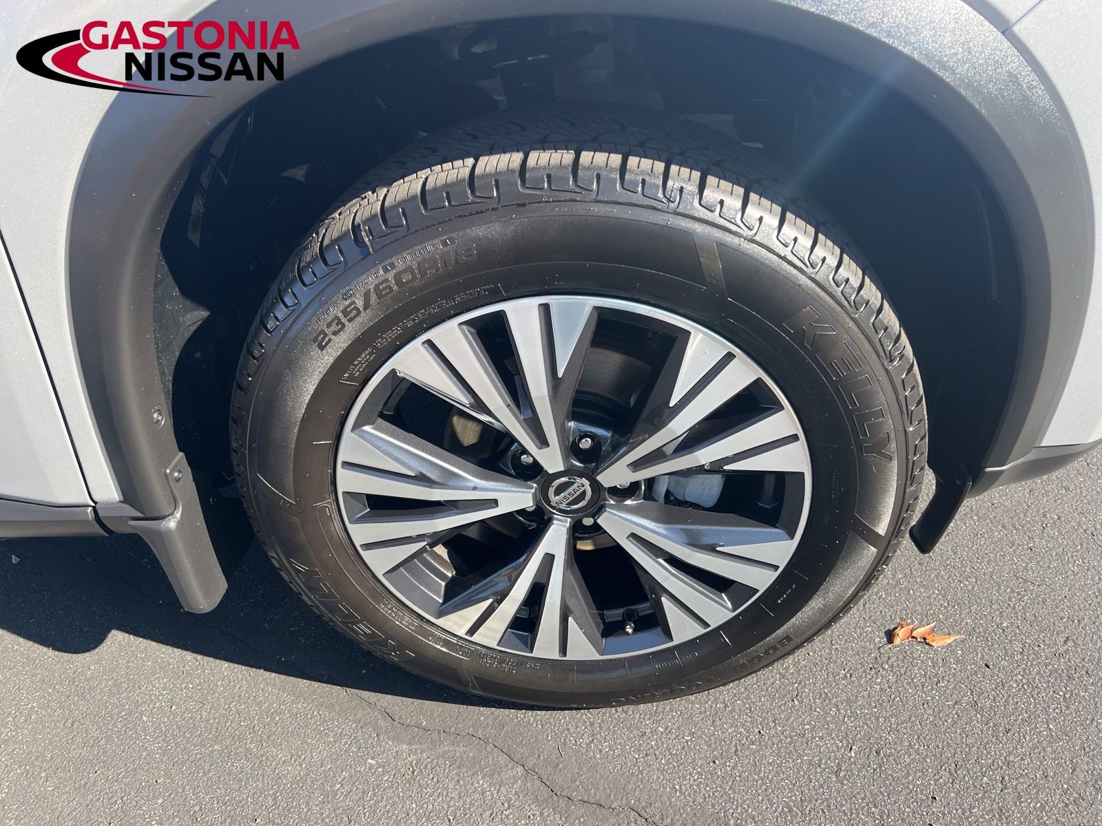 Used 2021 Nissan Rogue SV image 19