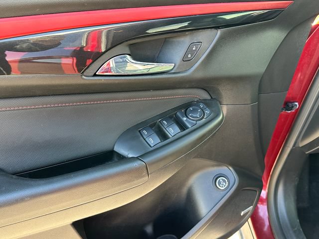 Used 2025 Chevrolet TrailBlazer RS w/ Convenience Package FWD image 16