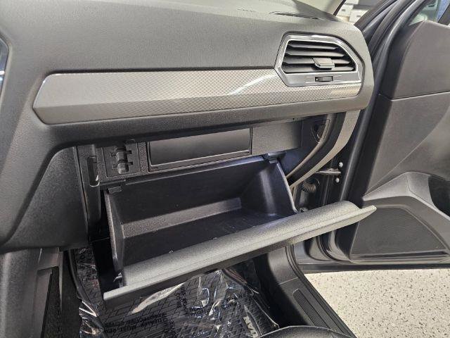 Used 2024 Volkswagen Tiguan Wolfsburg Edition AWD/4WD image 23
