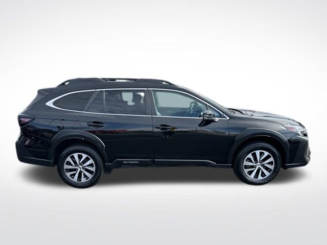 Used 2024 Subaru Outback Premium AWD/4WD image 7
