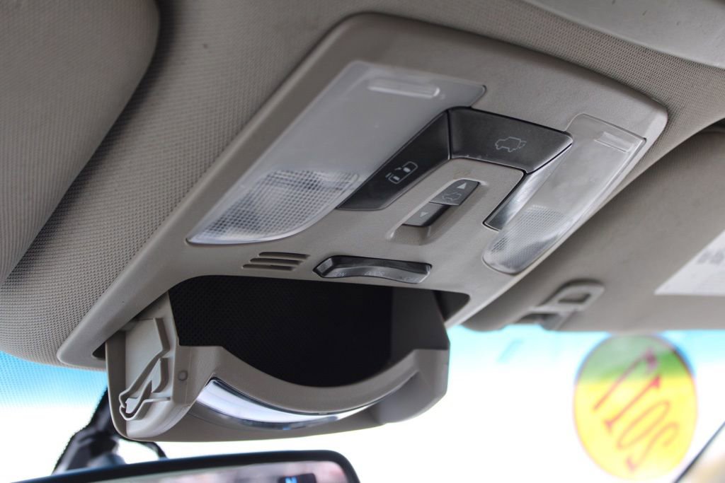 Used 2017 Toyota Sienna XLE Premium image 48