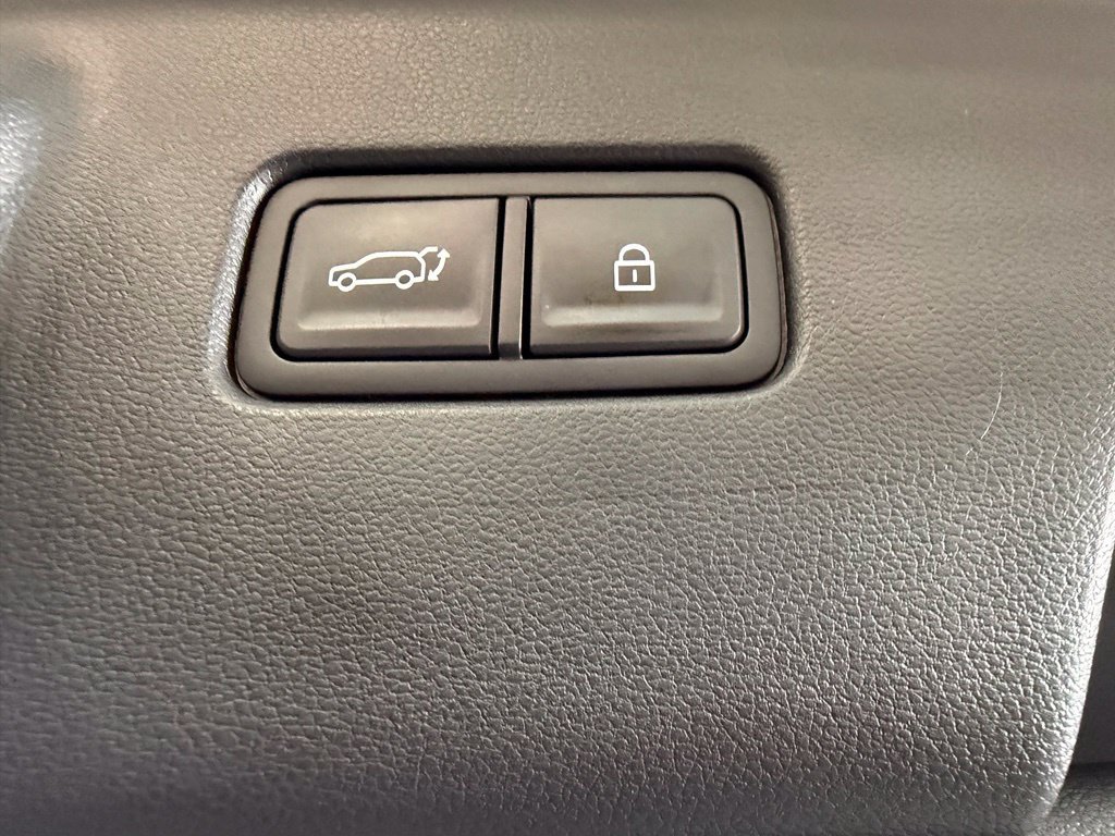 Used 2026 Hyundai Palisade Limited AWD/4WD image 24