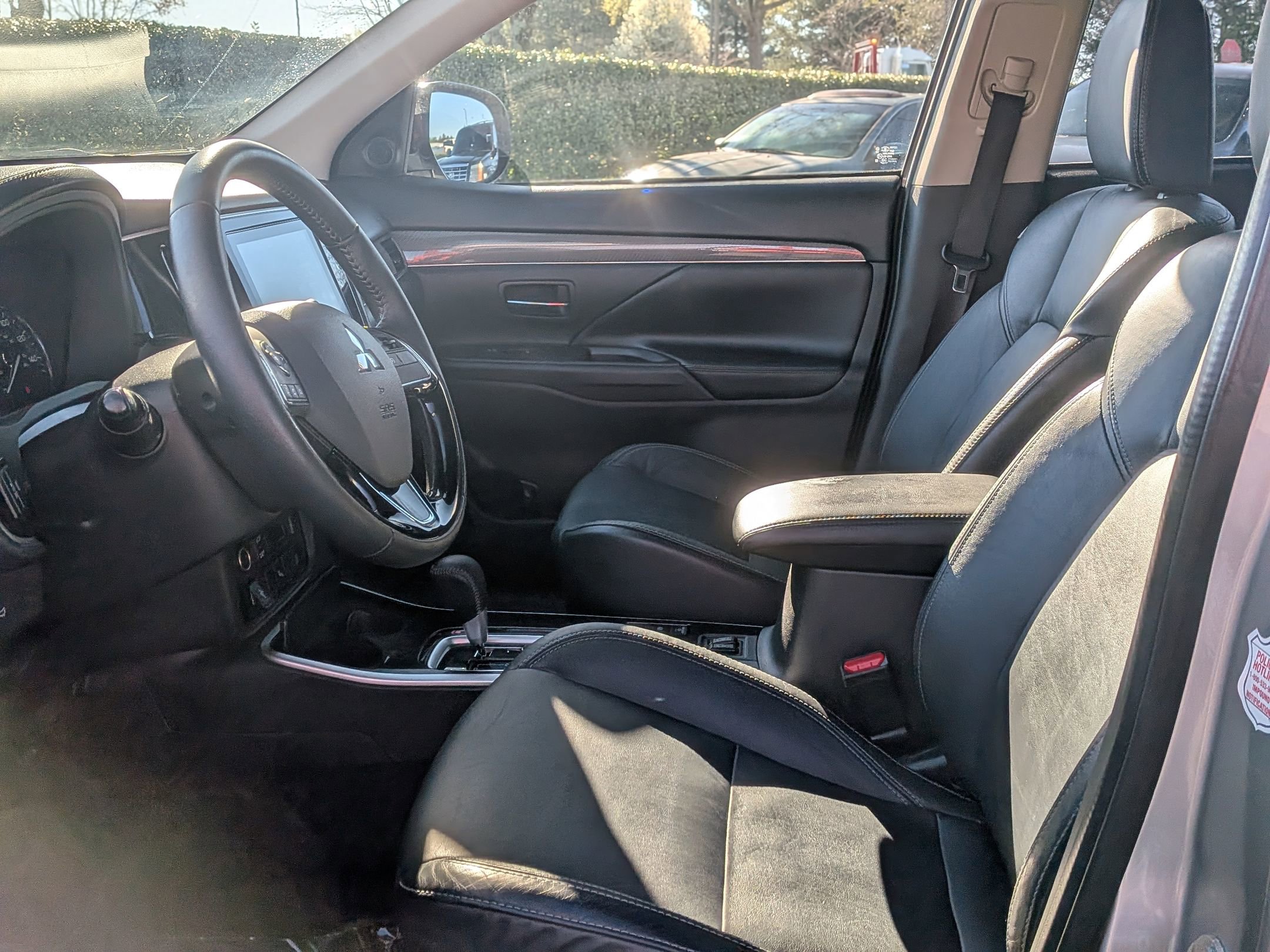 Used 2020 Mitsubishi Outlander SEL image 16