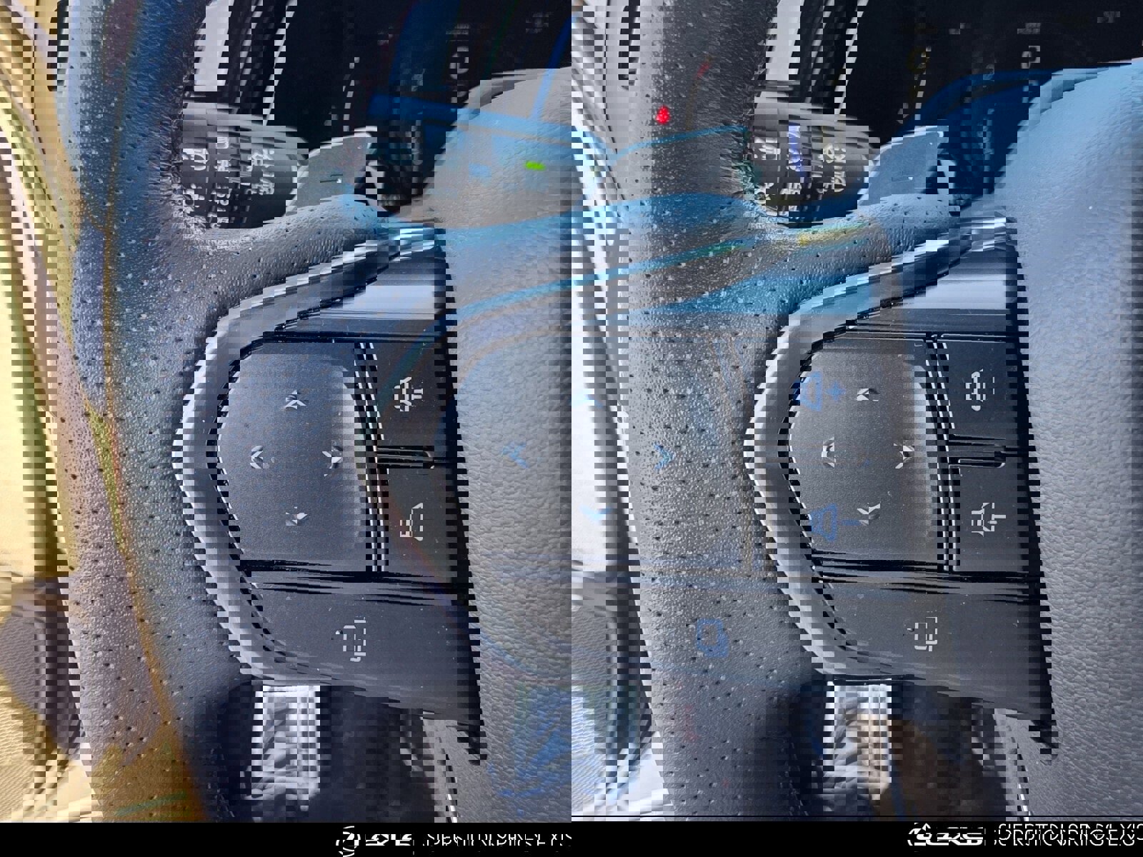 Certified 2023 Lexus RX 500h F Sport image 26