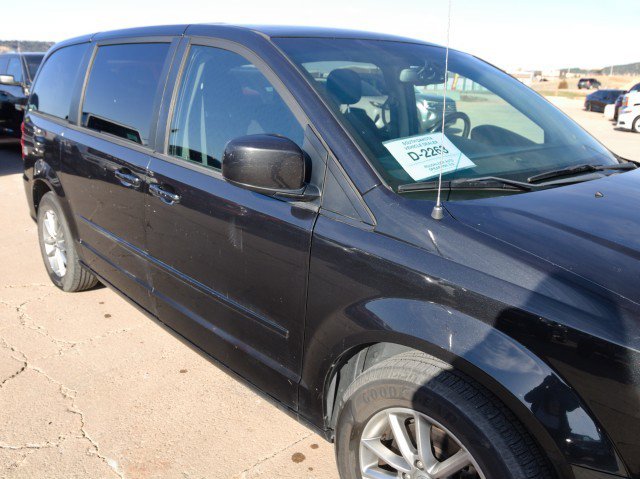 Used 2017 Dodge Grand Caravan SE image 10