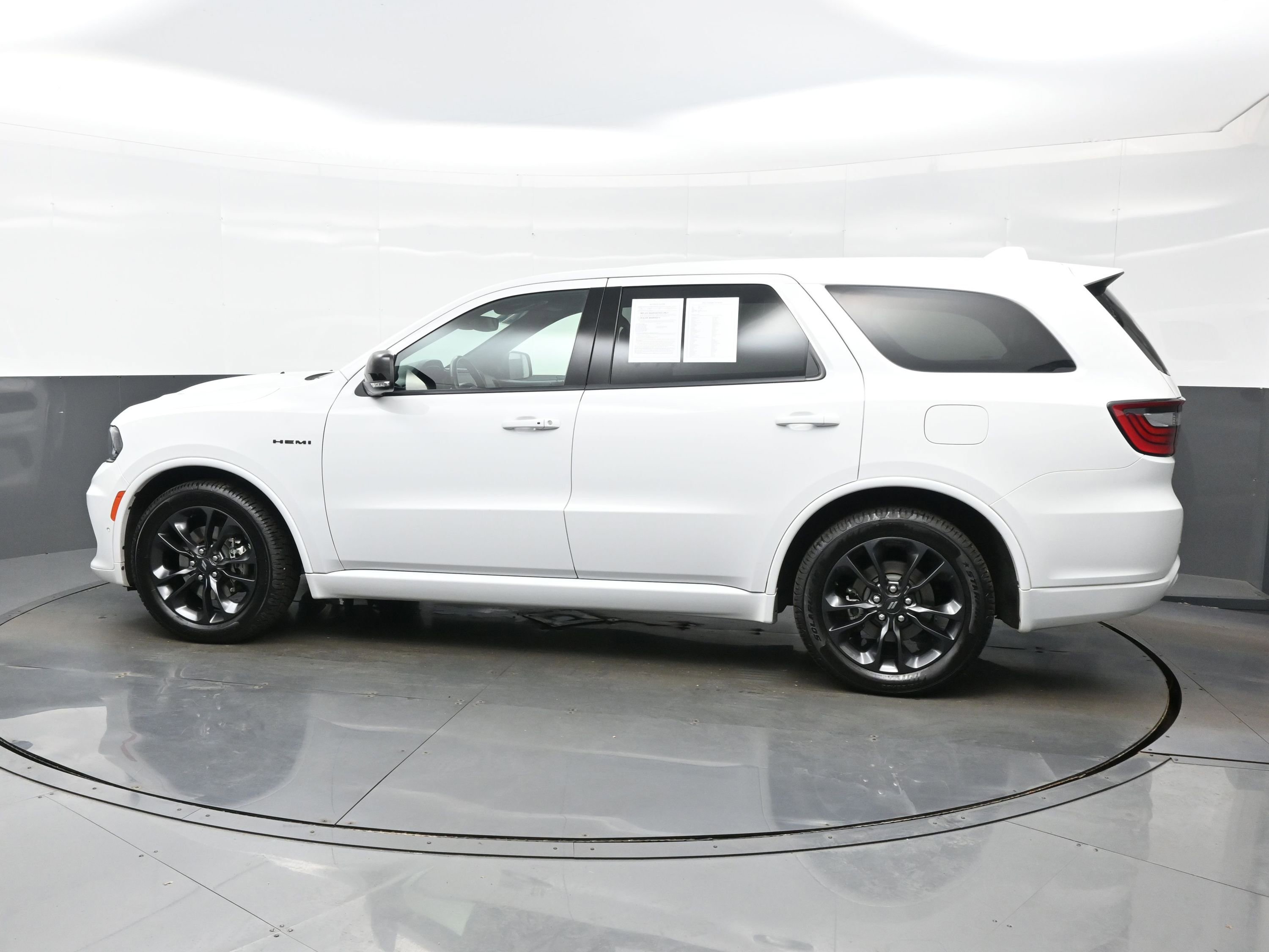 Used 2022 Dodge Durango R/T w/ Blacktop Package image 3