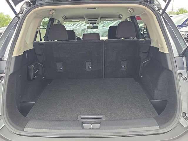 Certified 2023 Nissan Rogue SV FWD image 10