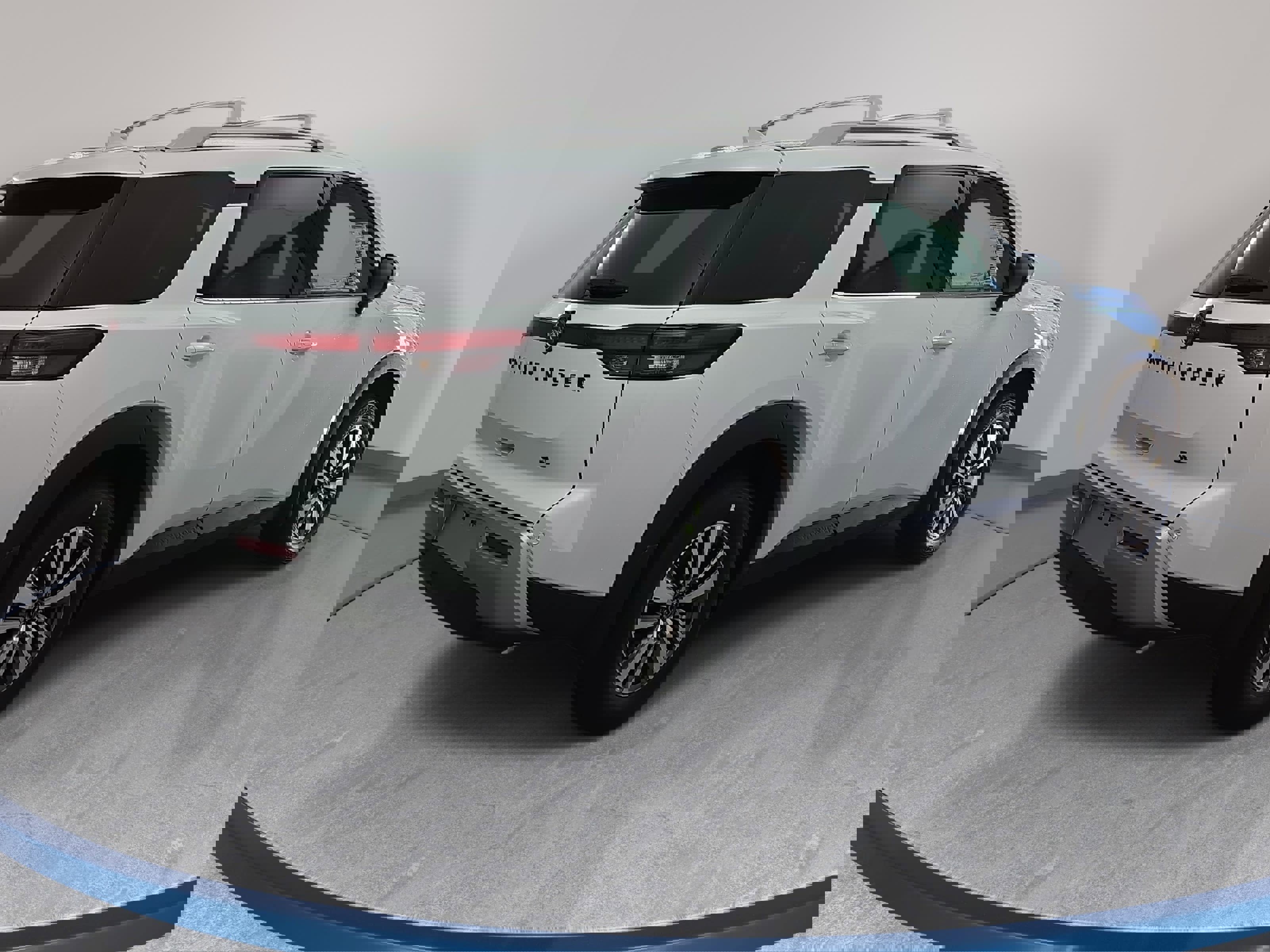 New 2025 Nissan Pathfinder SL w/ Black Appearance Package image 5