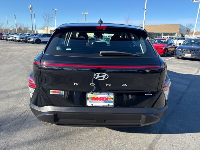 Certified 2024 Hyundai Kona SE image 4