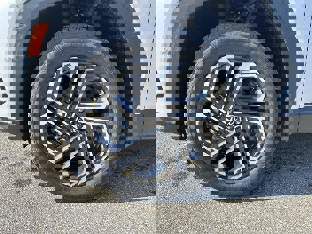 New 2026 Hyundai Tucson Limited image 40