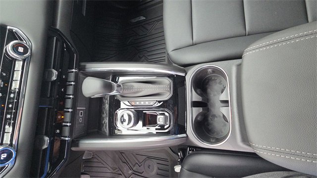 New 2026 GMC Canyon Elevation w/ Convenience Package image 30