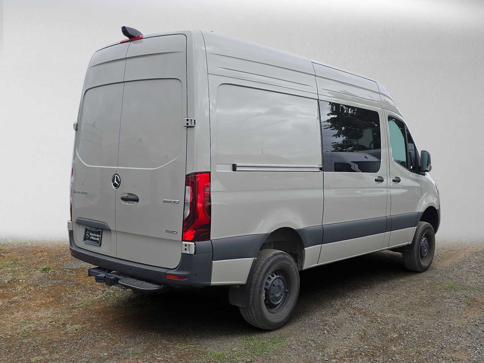 Used 2026 Mercedes-Benz Sprinter 2500 image 3
