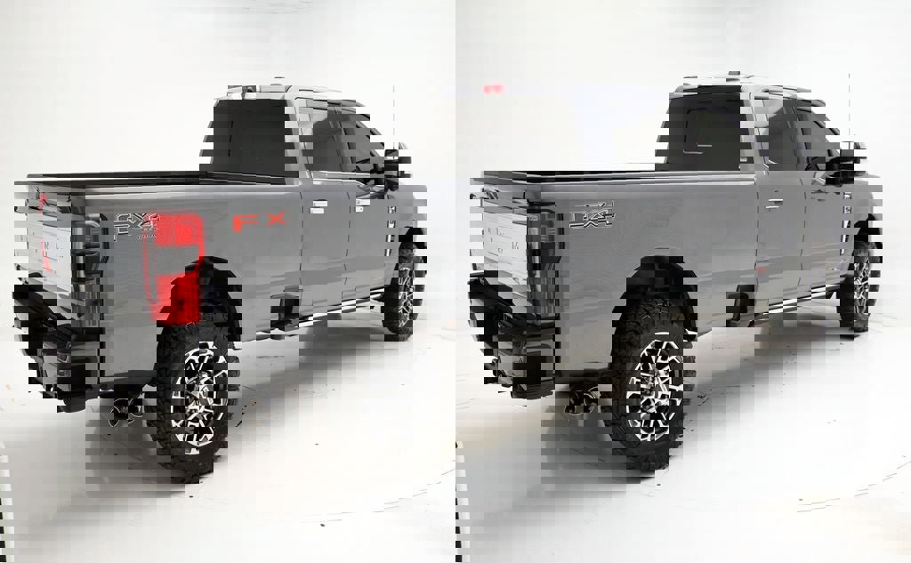 Used 2025 Ford F350 Platinum w/ Platinum Plus Package image 10