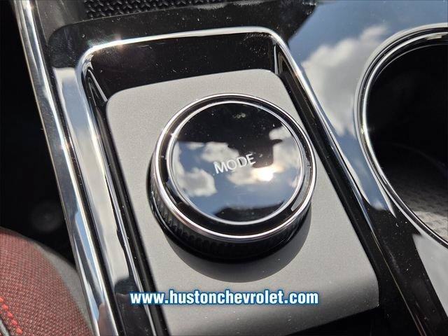 New 2027 Chevrolet Equinox RS w/ Convenience Package III FWD image 24
