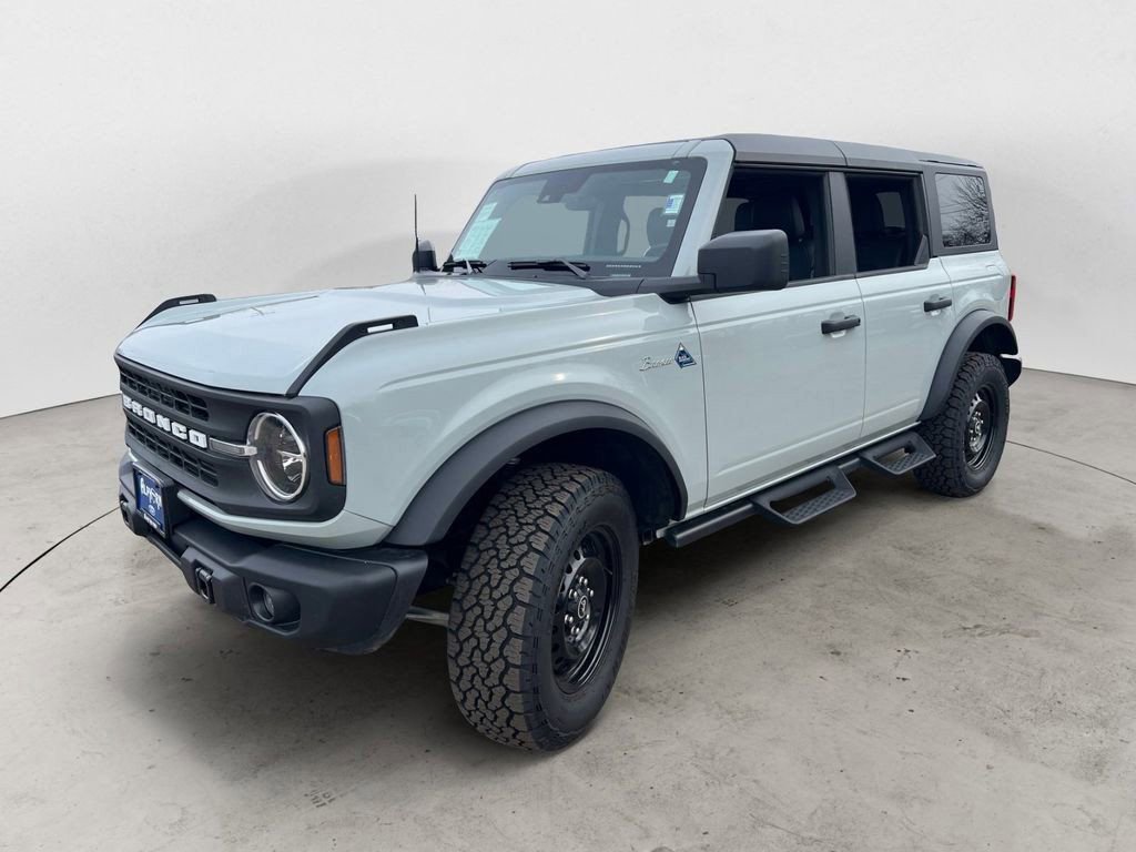 Used 2023 Ford Bronco Black Diamond image 6