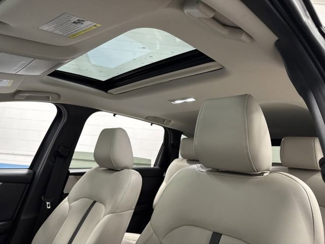 Used 2024 MAZDA CX-90 Plug-In Hybrid w/ Preferred image 7