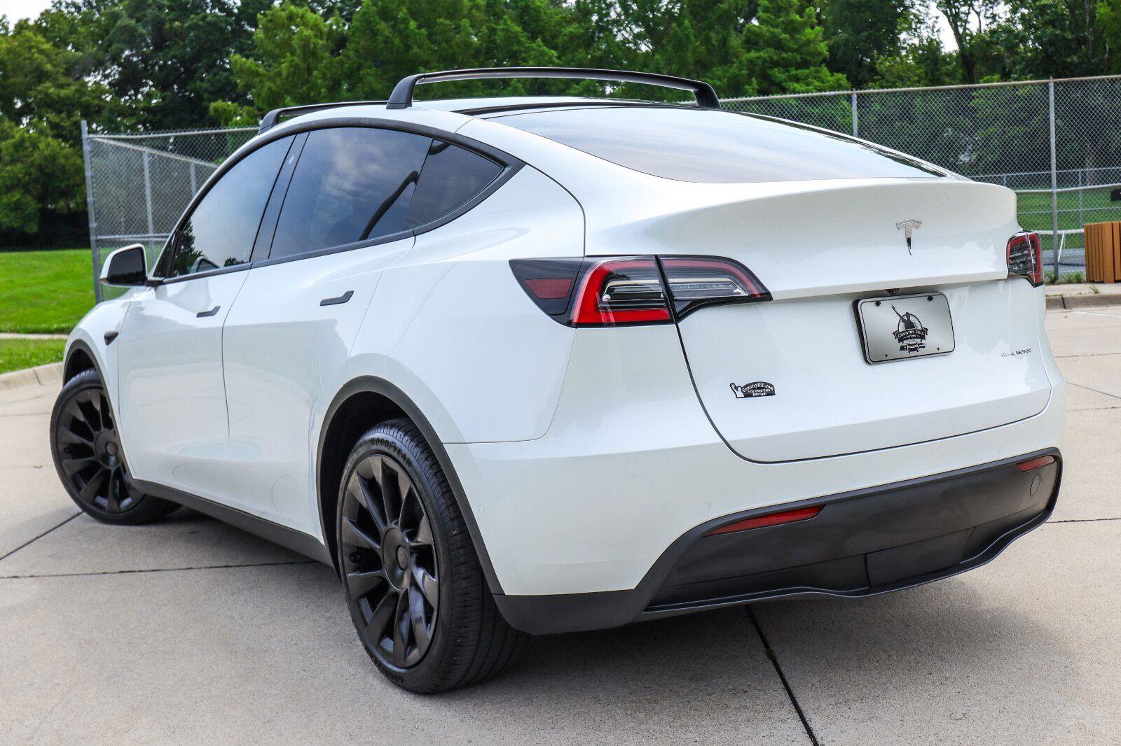 Used 2020 Tesla Model Y Long Range AWD/4WD image 13