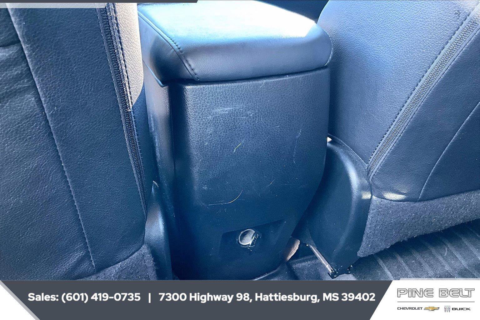 Used 2018 Toyota RAV4 Limited FWD image 25