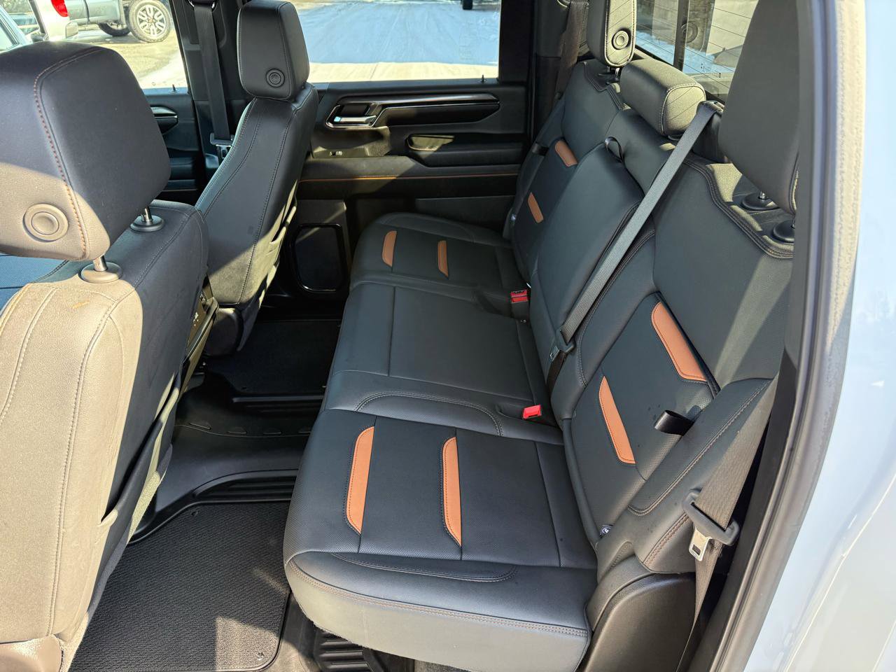 Used 2024 GMC Sierra 2500 AT4 w/ AT4 Premium Plus Package AWD/4WD image 15