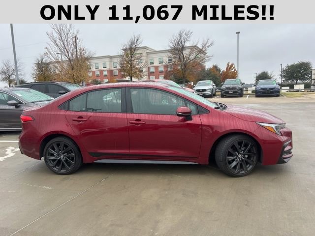 Used 2024 Toyota Corolla SE image 2