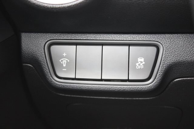 Used 2023 Kia Forte LXS image 15