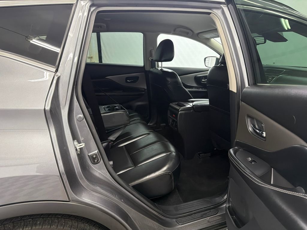 Used 2024 Nissan Murano SV image 16
