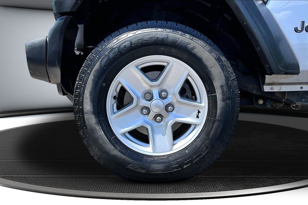 Used 2020 Jeep Gladiator Sport w/ Quick Order Package 24S AWD/4WD image 35