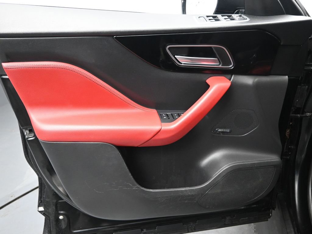 Used 2020 Jaguar F-PACE S image 22