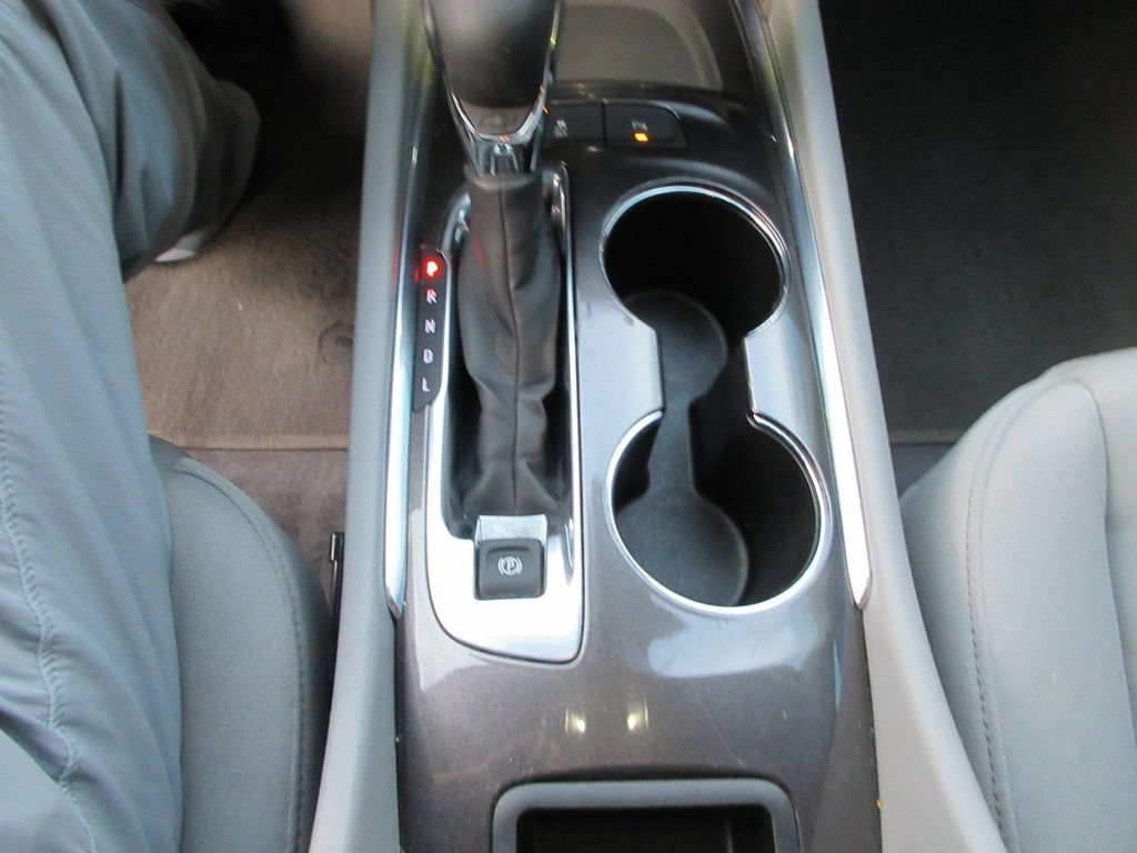 Used 2025 Chevrolet Malibu LT FWD image 27