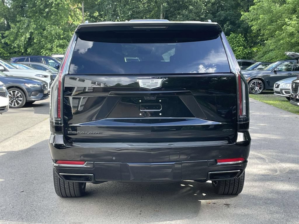 Used 2026 Cadillac Escalade Platinum Sport w/ LPO, ONYX Package AWD/4WD image 6