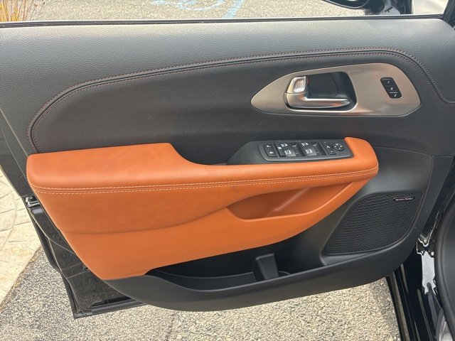 New 2026 Chrysler Pacifica Pinnacle w/ Trailer Tow Group image 12