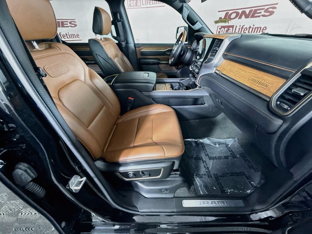 Used 2022 RAM 1500 Limited w/ Body Color Bumper Group AWD/4WD image 32