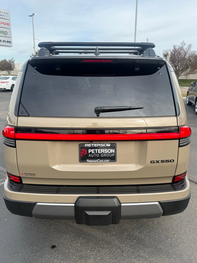 Used 2024 Lexus GX 550 image 8