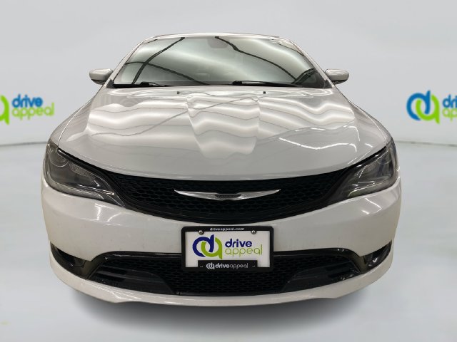Used 2015 Chrysler 200 S FWD image 15