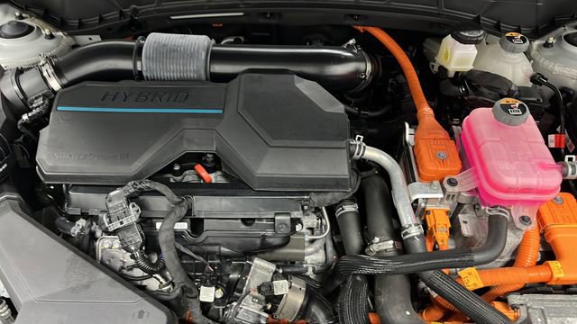Used 2024 Hyundai Tucson Limited image 28