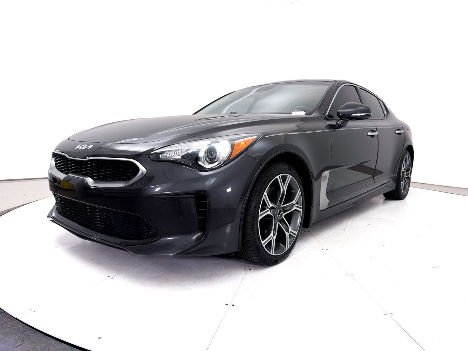 Used 2019 Kia Stinger RWD image 13