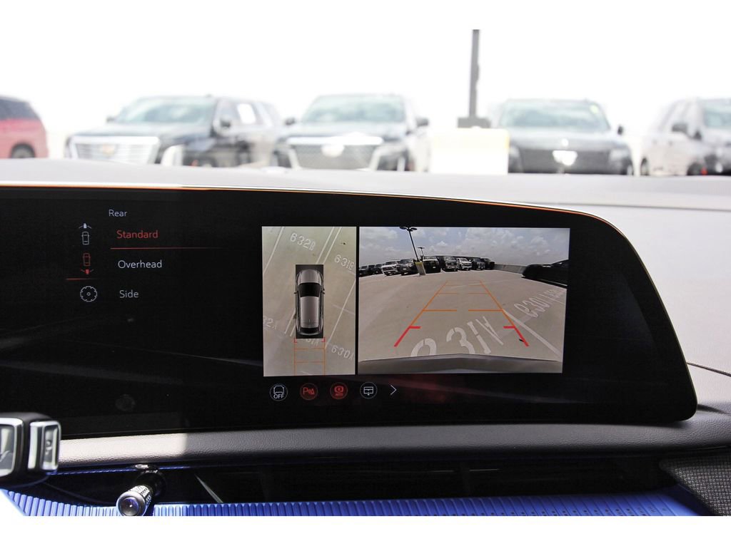 New 2026 Cadillac Optiq V AWD/4WD image 17