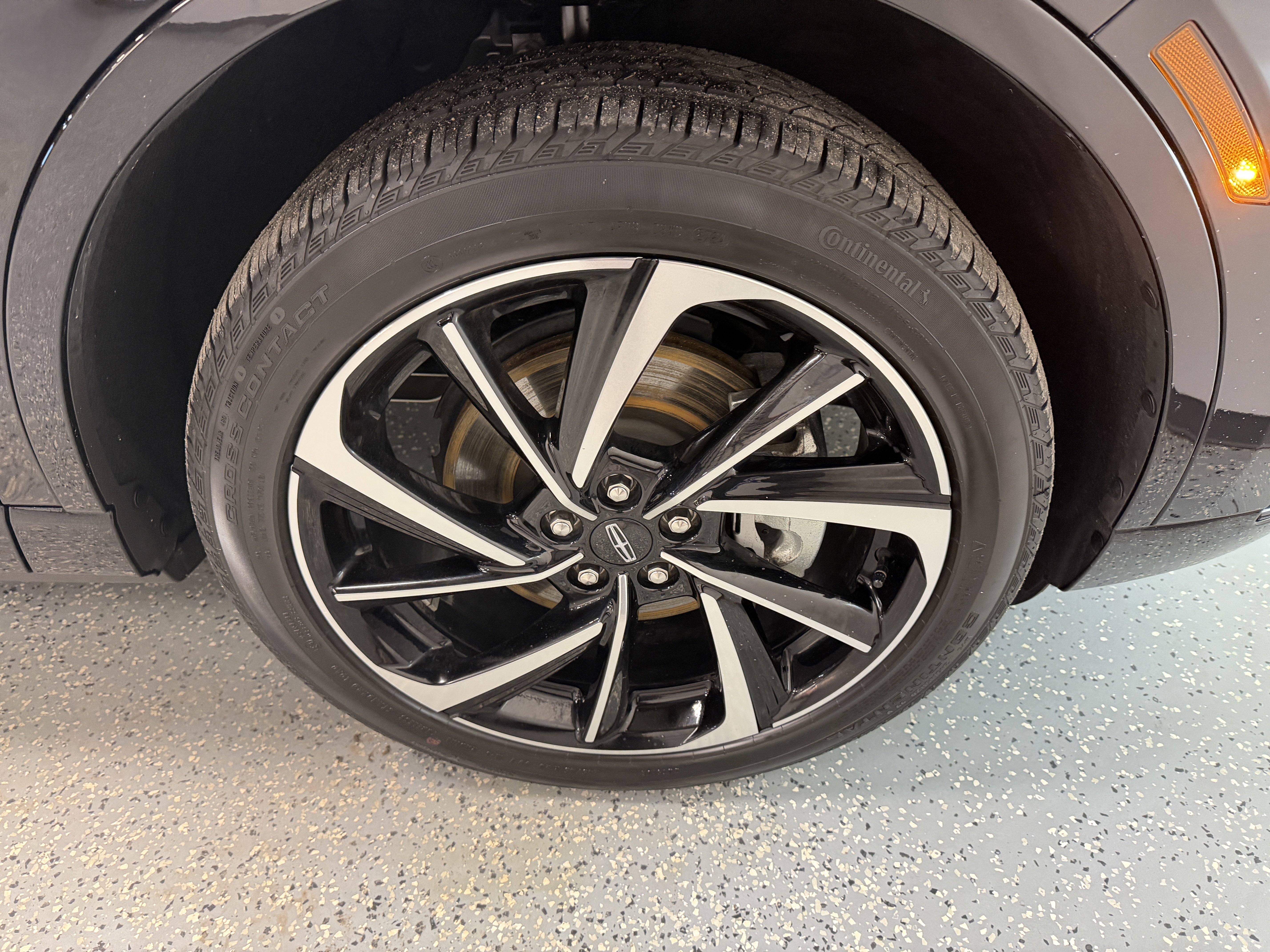 Used 2025 Lincoln Corsair Grand Touring w/ Equipment Group 301A image 28