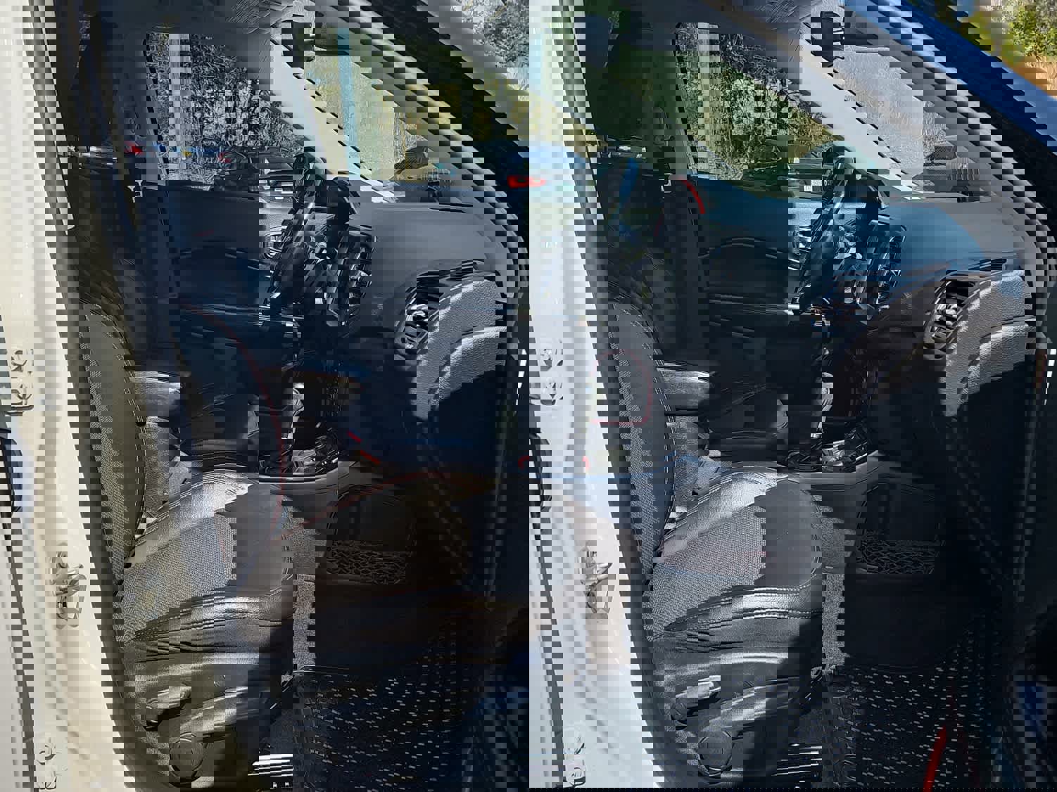 Used 2019 Jeep Compass Trailhawk image 23