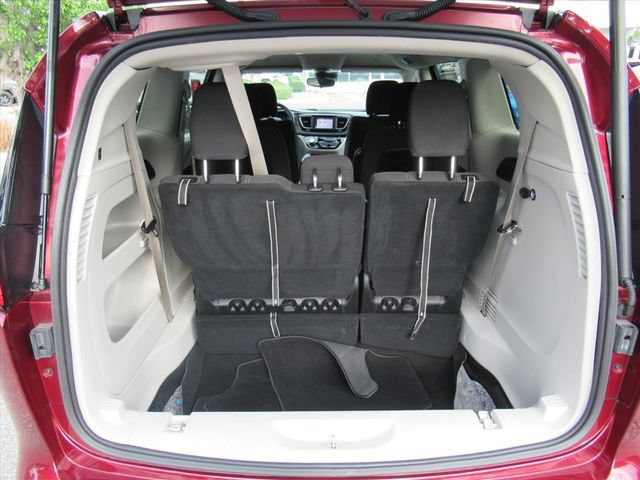Certified 2023 Chrysler Voyager LX FWD image 31