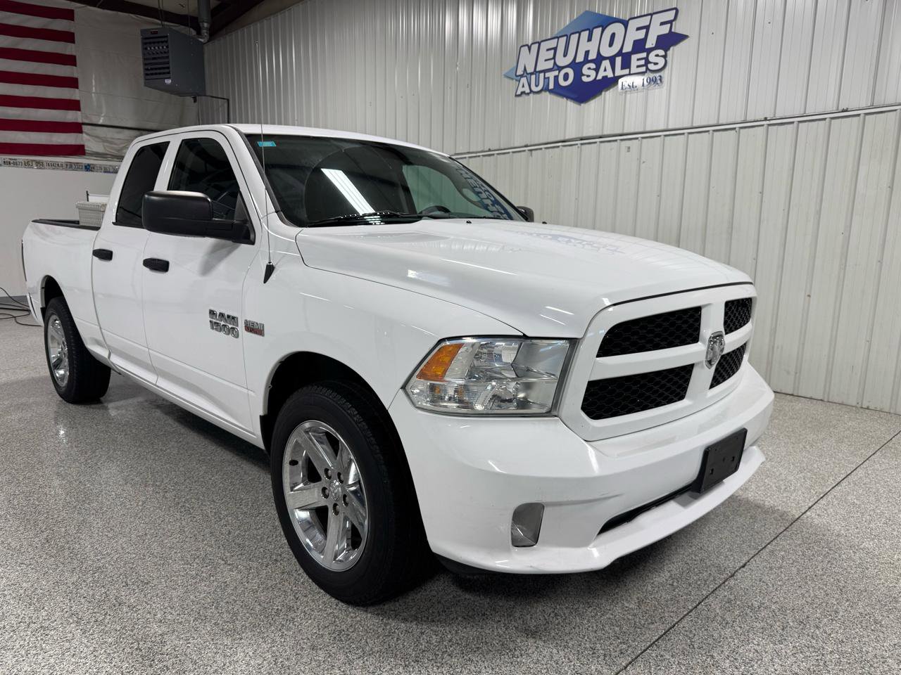 Used 2017 RAM 1500 Express image 2