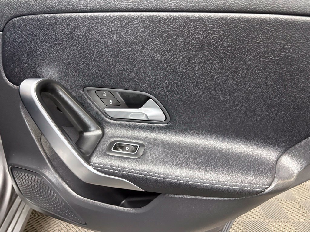 Used 2023 Mercedes-Benz CLA 250 image 46
