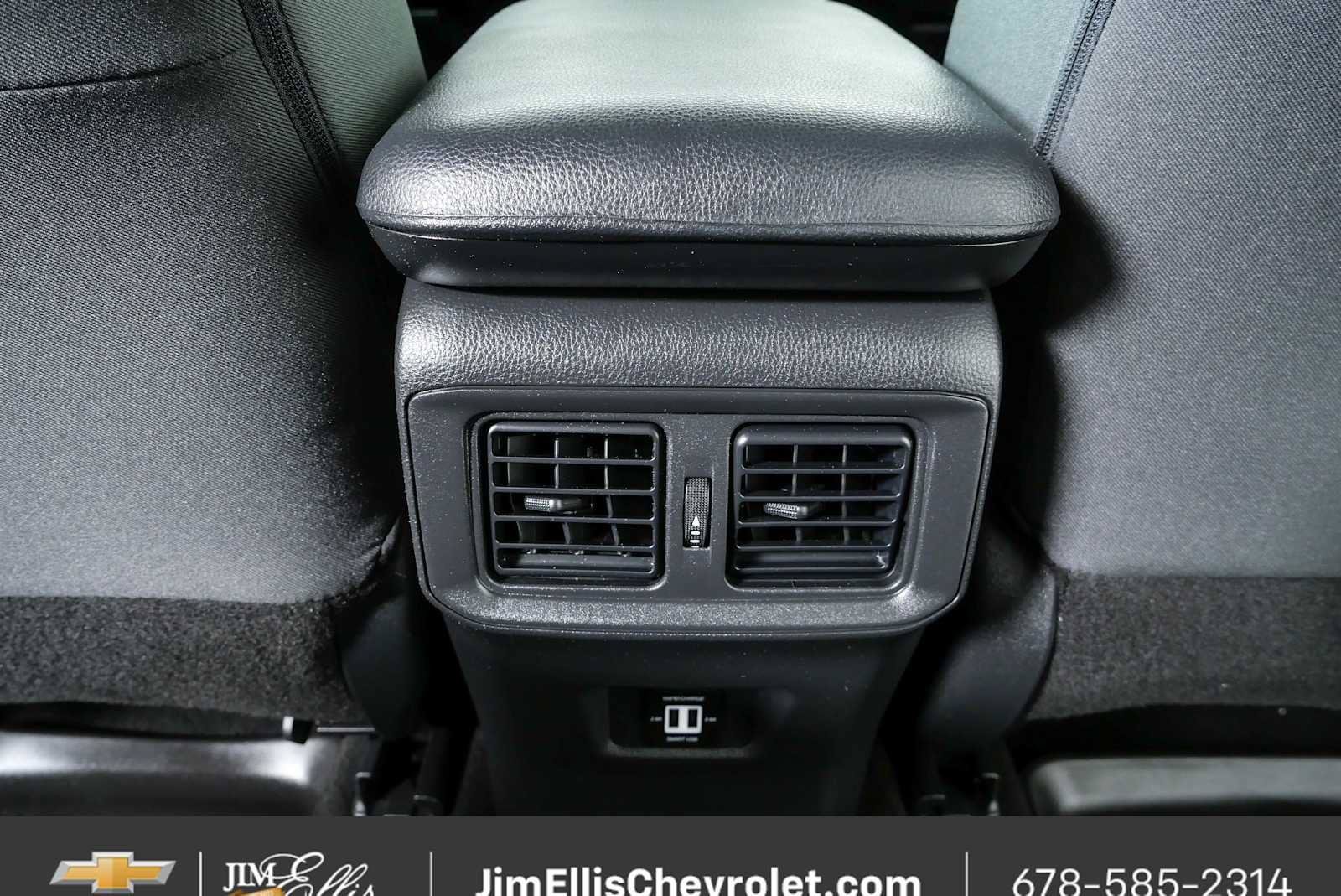 Used 2022 Toyota RAV4 LE FWD image 17