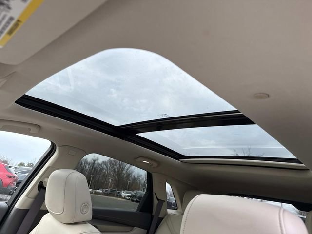 Used 2022 Cadillac XT5 Premium Luxury image 16